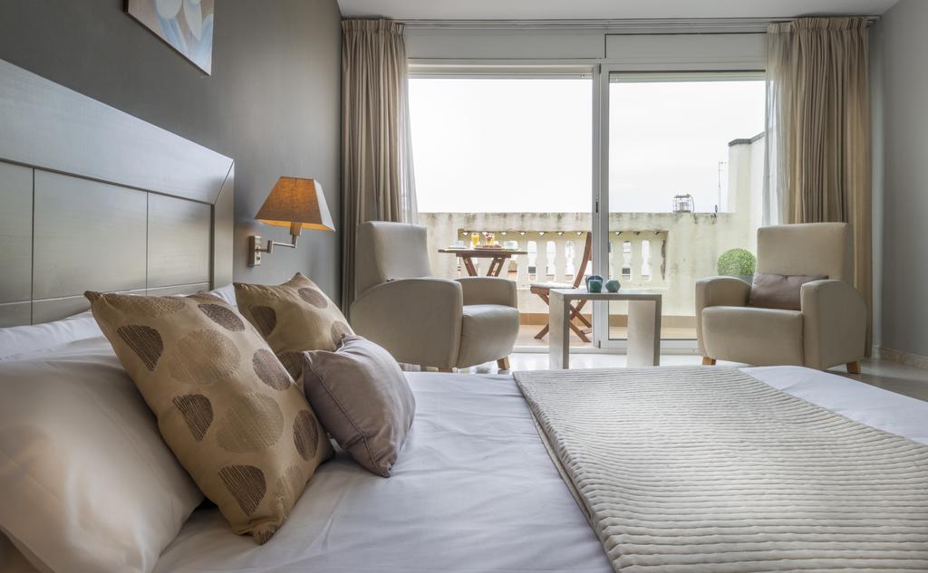 Alexandra Aparthotel Benstarhotelgroup Тарагона Стая снимка