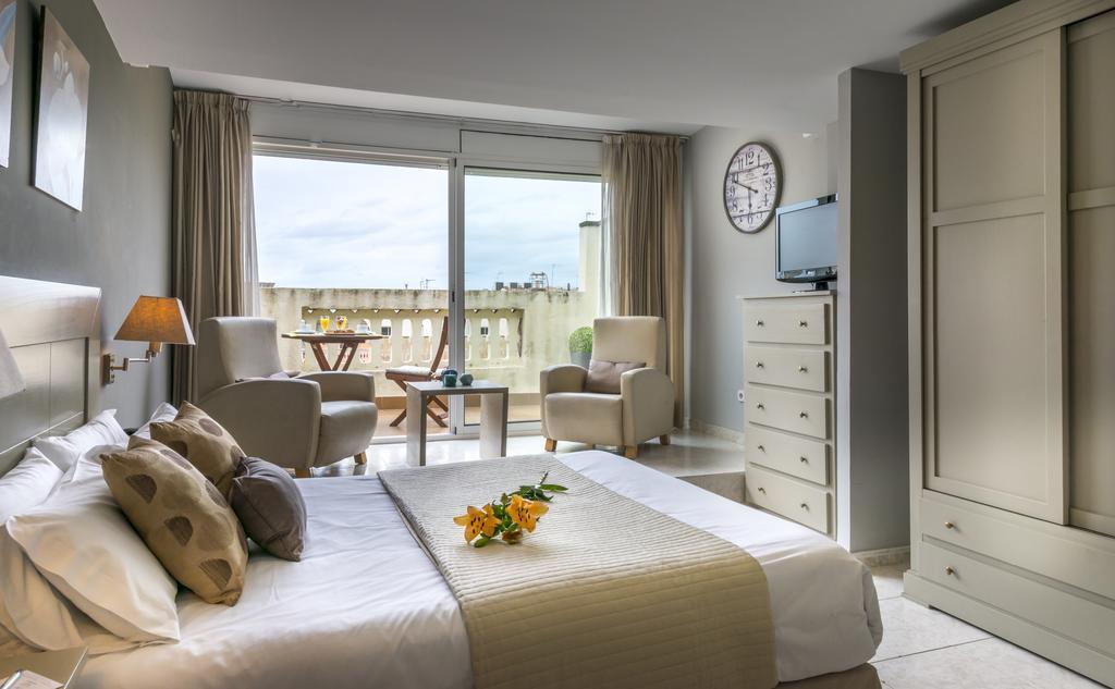 Alexandra Aparthotel Benstarhotelgroup Тарагона Стая снимка