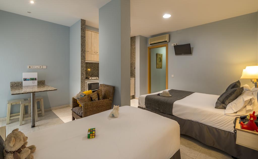 Alexandra Aparthotel Benstarhotelgroup Тарагона Екстериор снимка