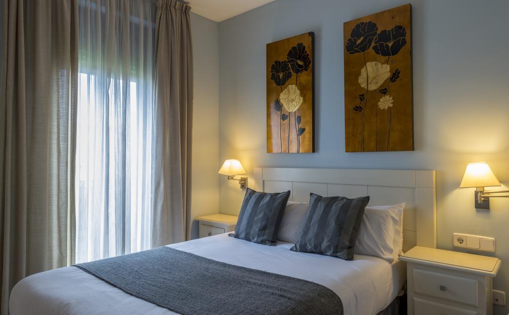 Alexandra Aparthotel Benstarhotelgroup Тарагона Стая снимка