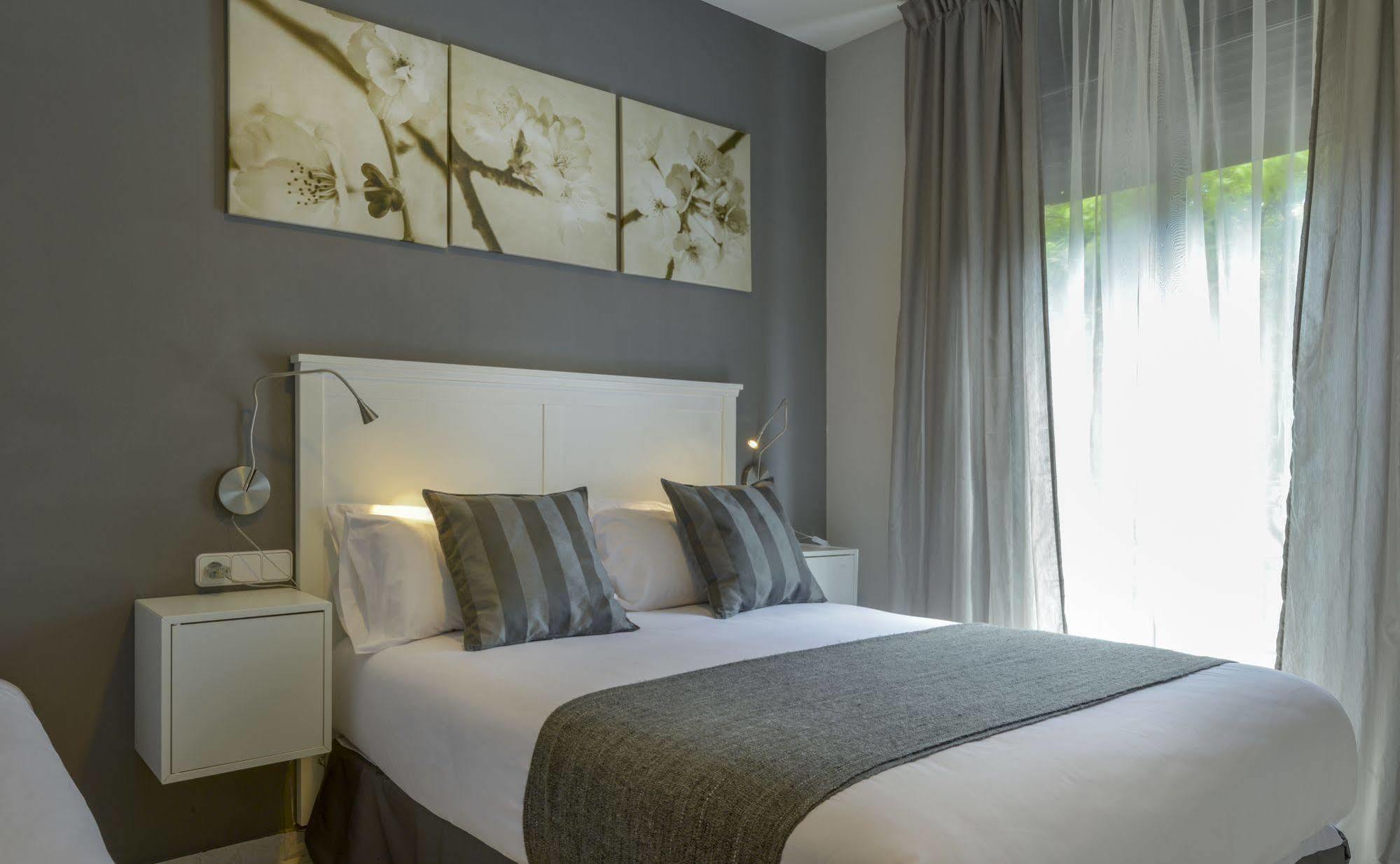 Alexandra Aparthotel Benstarhotelgroup Тарагона Екстериор снимка